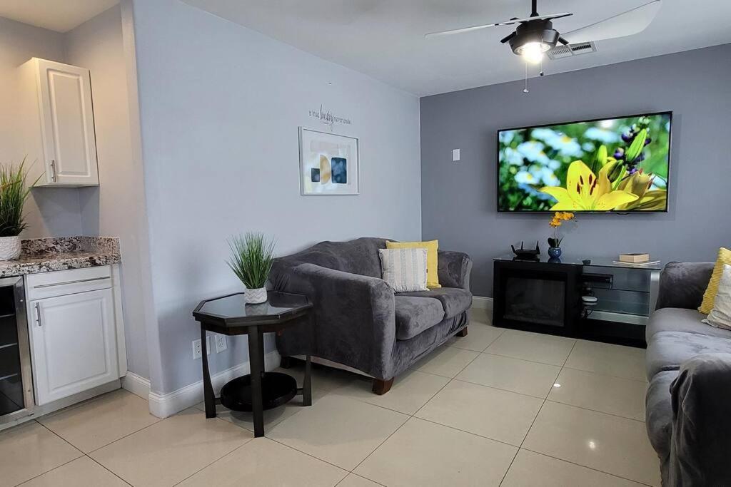 K - Fully Remodeled And Professionally Decorated Las Vegas Extérieur photo